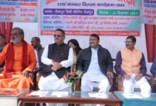 Cabinet Minister Ganesh Joshi participated in the 23rd blanket distribution program organized by Rural Welfare Committee in Haridwar.