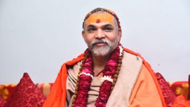 Today, the historic presentation of Jagadguru Shankaracharya Swami Avimukteshwaranand Saraswati Maharaj, which came out of Patharchatti Rambagh, was welcomed at 108 places.