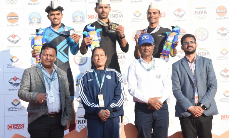 Sports Minister Rekha Arya watched the final of the cycling competition of the 38th National Games, honored the winners.