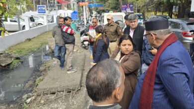 Cabinet Minister Ganesh Joshi in the field for drainage of water, minister instructed the officers, said- solve the problem and let me know