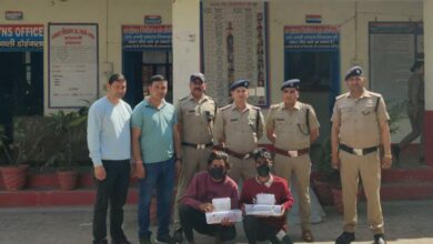 While roaming around, they used to steal from closed houses by roaming in streetsneighbourhoods, two clever thieves arrested