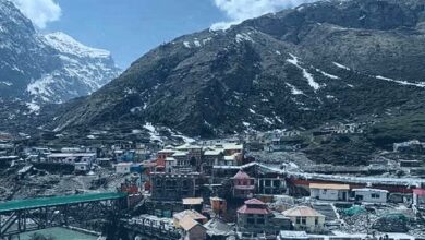 Badrinath's snowless peaks become a danger signal, scientists fear environmental crisis