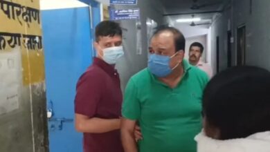 Big news from Uttarakhand Patwari swallowed bribe money, Vigilance arrested him red handed