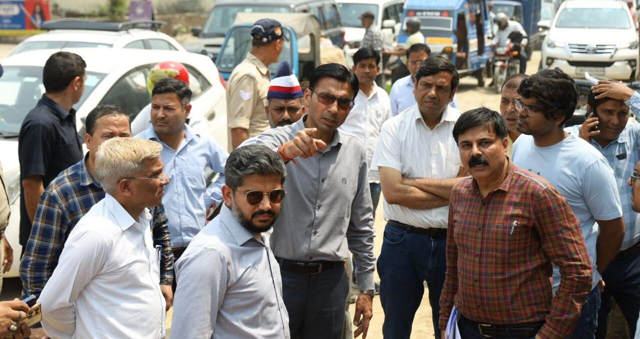 For the first time in the district, seven departments related to drinking water supply are deployed together in the control room