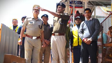 ADG V. Murugeshan reached Badrinath Dham to review the security arrangements of Chardham Yatra, interacted with the soldiers and gave important guidelines