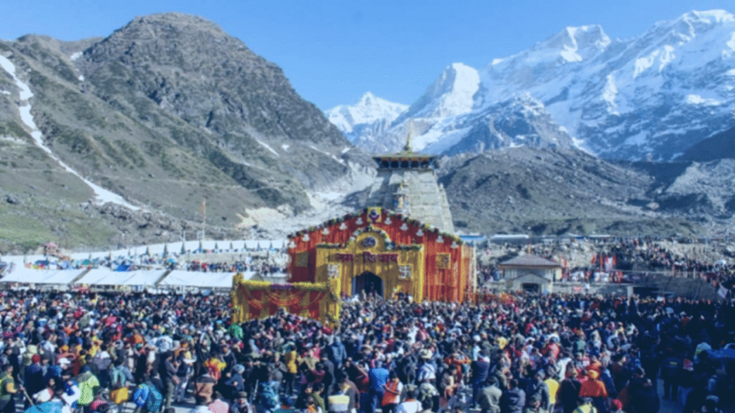 चारधाम यात्रा में अब तक पहुंचे 32 लाख श्रद्धालु, अन्य तीर्थ स्थलों पर भी बढ़ी रौनक, तेज हुई आर्थिक गतिविधियां