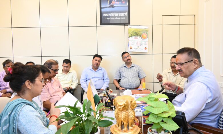 Do not issue notices to houses built before 2016 in slums Cabinet Minister Ganesh Joshi