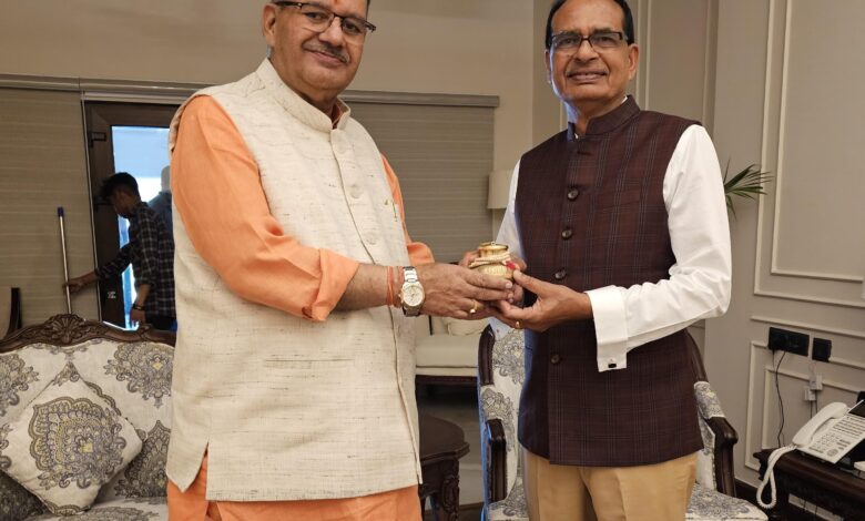 Uttarakhand Agriculture Minister Ganesh Joshi met Union Agriculture Minister Shivraj Singh Chauhan, discussion took place on development of agriculture sector