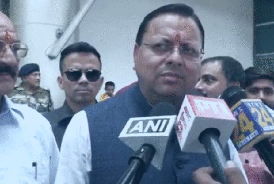काशी पहुंचे उत्तराखंड के मुख्यमंत्री पुष्कर सिंह धामी, बोले – ‘प्रधानमंत्री मोदी के विकसित भारत के सपने को साकार करने में सभी राज्यों का होगा योगदान’