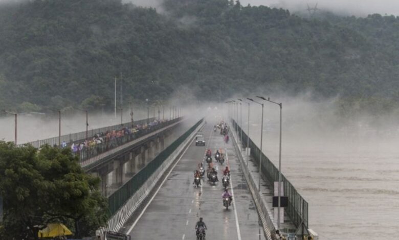 Rain havoc in Uttarakhand: Yellow alert in several districts, Ganga above warning level, 132 roads closed.