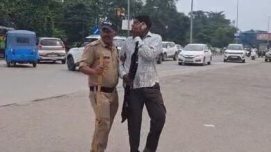 Alleged pump-action gun found in possession of a youth during the farmers' protest in Rudrapur; police have taken him into custody.