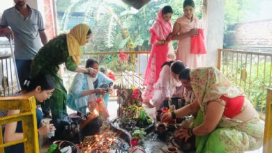 Crowds throng Shiva temples on the second Monday of Sawan; four auspicious alignments to occur on August 11.