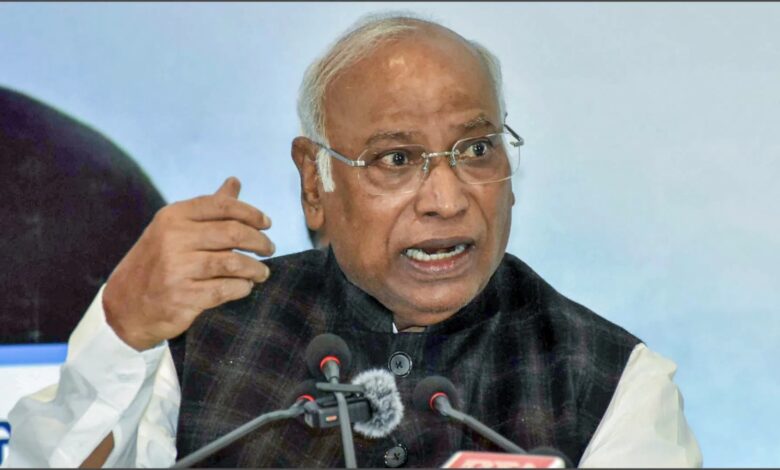Kharge's Uttarakhand visit marks the launch of Congress's election campaign; the party will target the BJP from the Haldwani rally.