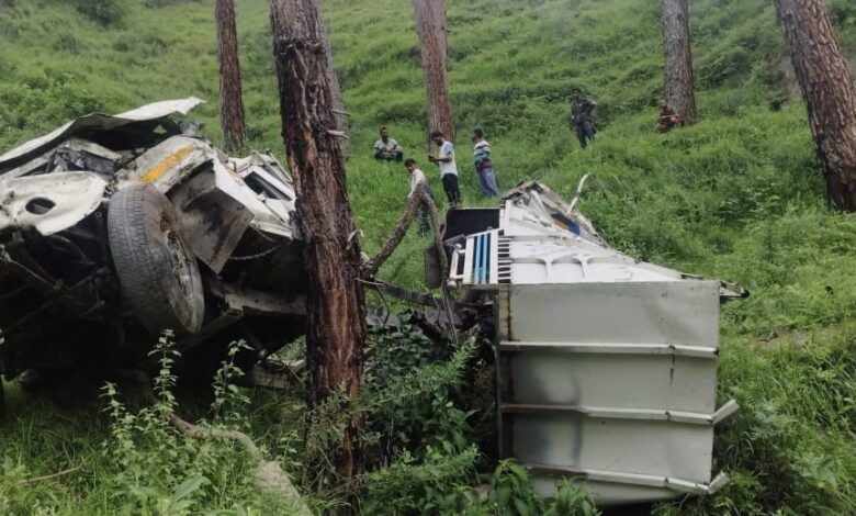 Pickup truck falls into 50-meter-deep gorge in Tyuni; one dead, another referred to Dehradun.