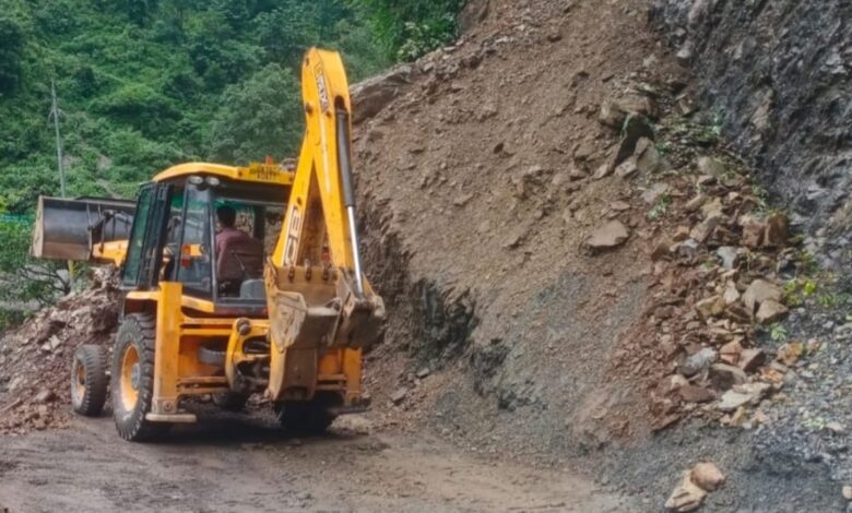 Yamuna River at danger mark due to heavy rain; six motorable roads closed.