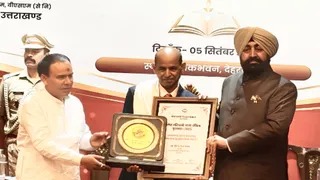 Shailesh Matiyani State Teacher Award for 19 teachers from Uttarakhand on Teachers' Day.