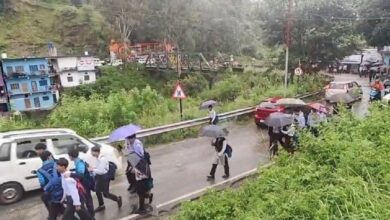Torrential rain disrupts normal life in Bageshwar; 15 roads closed; outrage over schools remaining open.