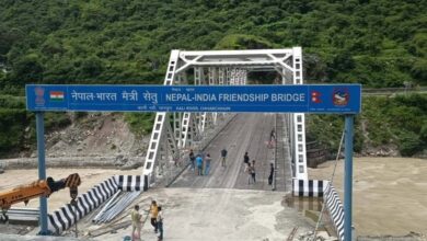 Dispute over welcome board at India-Nepal bridge; name of Indian village removed.
