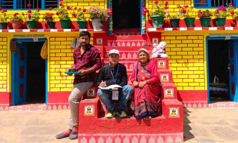 Door-to-door census begins today in the snow-bound regions of Uttarakhand, covering 131 villages and 3 civic bodies.