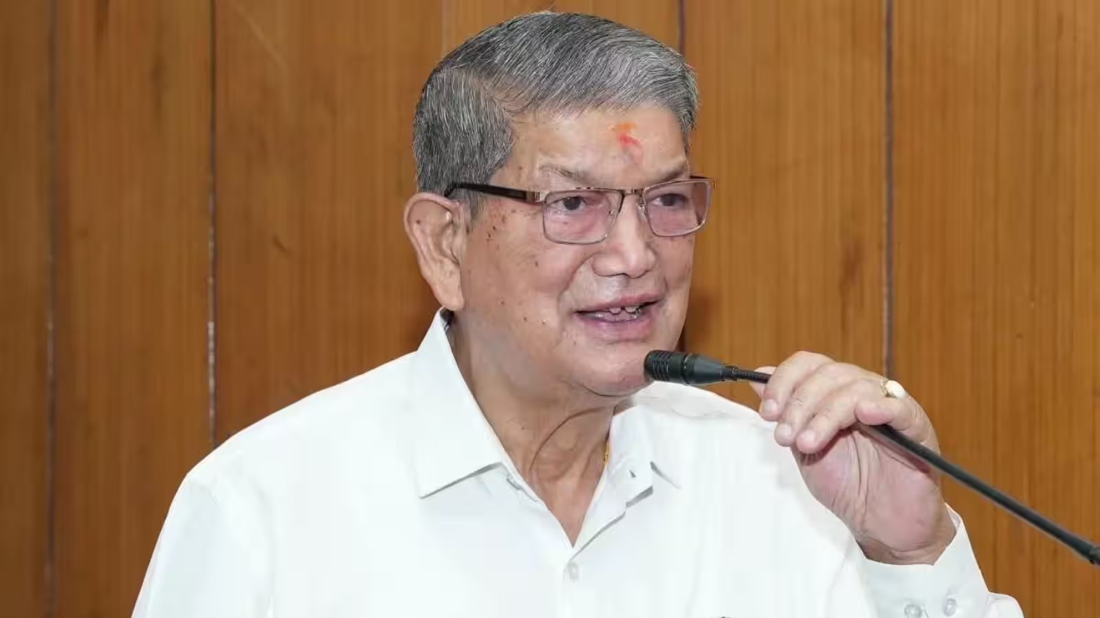 Harish Rawat expresses desire to resign from Congress posts; says he will not let the party's struggle weaken.