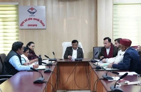 उत्तराखंड में दिवंगत पत्रकारों के परिजनों को 5-5 लाख की मदद, 4 वरिष्ठ पत्रकारों को मिलेगी पेंशन
